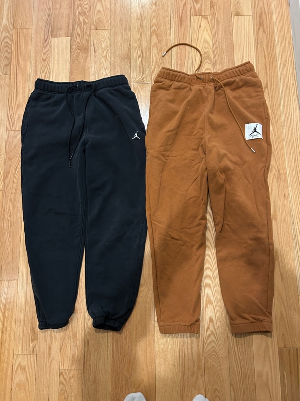 Lot two Michael Jordan Air Nike flight sweatpants M see pics stain on black